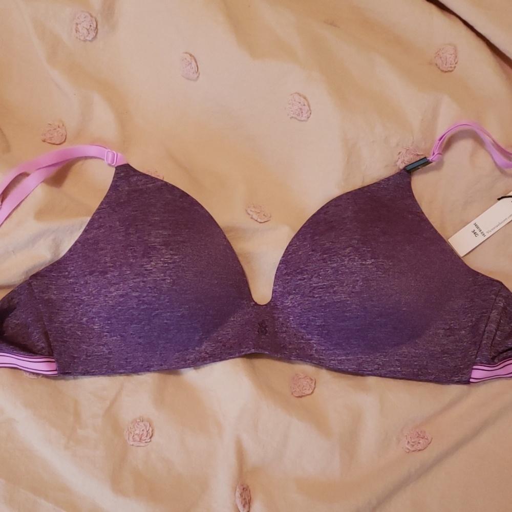 NEW VS NO WIRE BRA